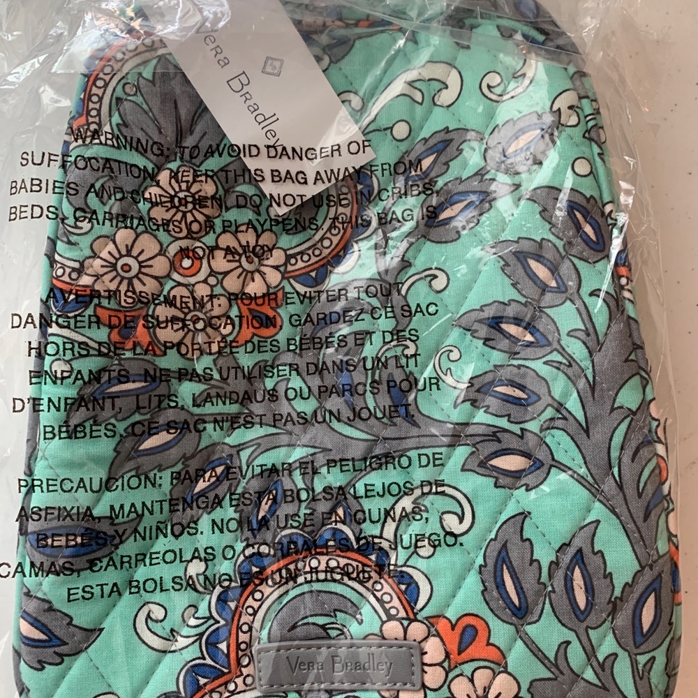 Vera Bradley Essential Backpack and Lunch Bunch - Picture 8 of 8